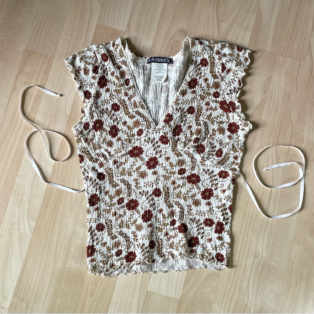 L.A. Movers Vintage Cap-Sleeve Floral Boho Top✨Size L (please see photos).